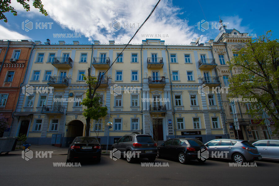 БЦ Івана Франка, 36